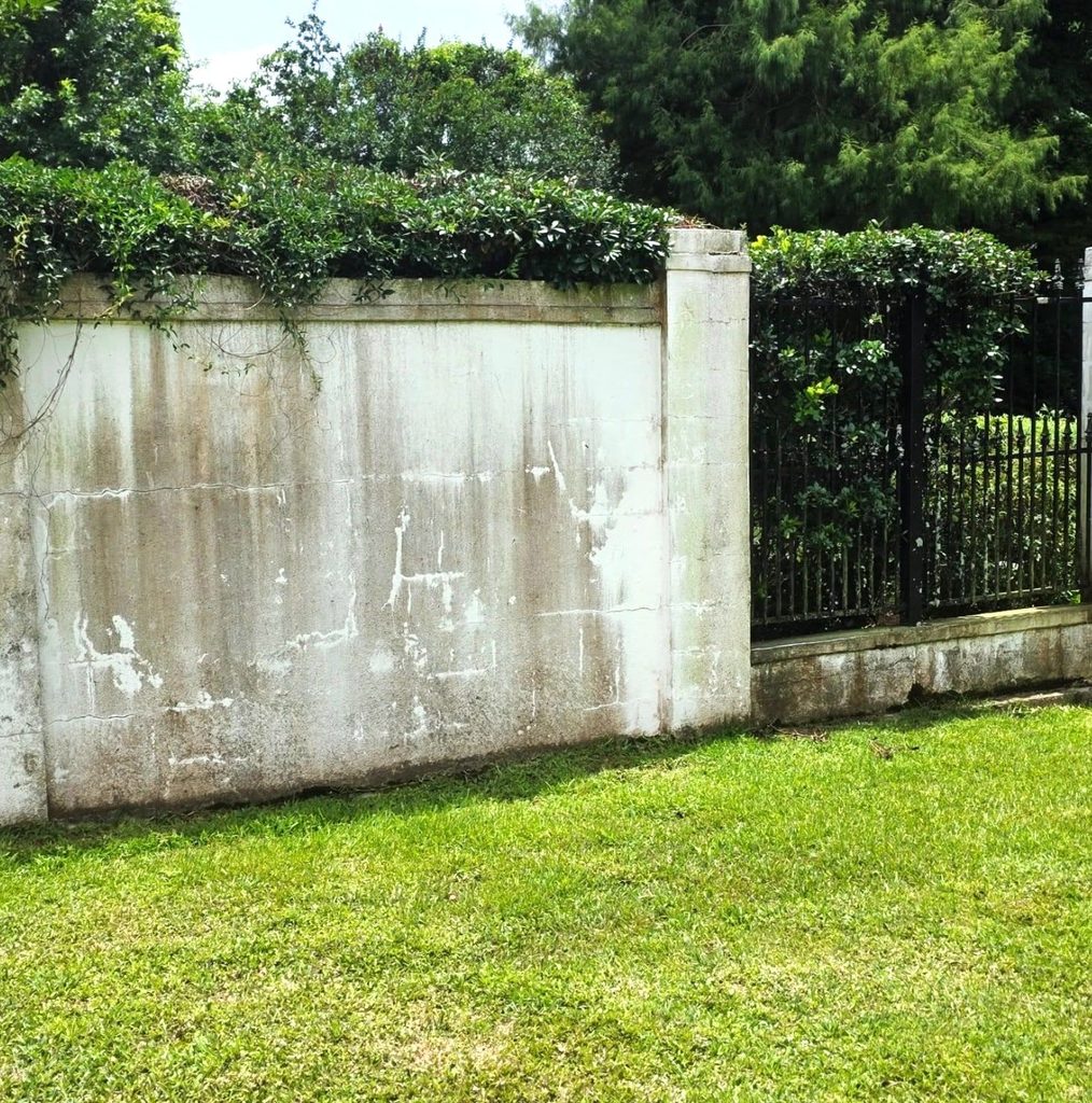 Can Pressure Washing Remove Old Oil Stains From Your Driveway - pressure washing in new orleans - clean slate pressure wash